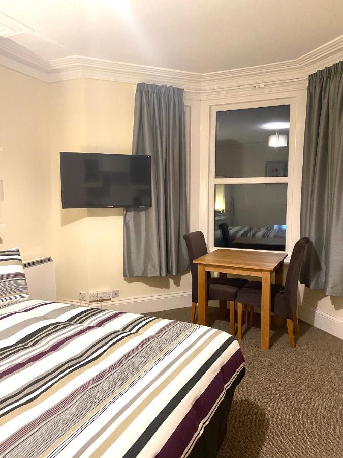 Seaford Lodge Apartments ウェストン・スパー・メア エクステリア 写真